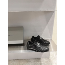 Balenciaga Low Shoes